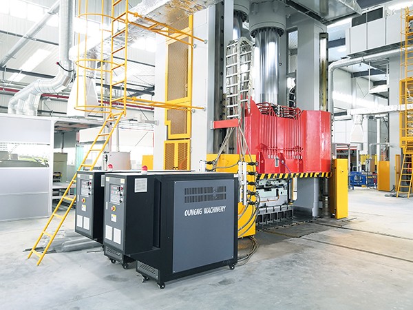 玻璃鋼控制油溫機