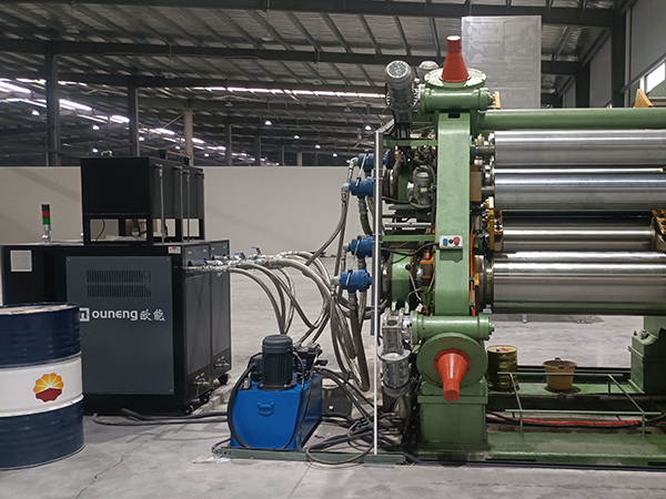橡膠壓延油溫機(jī) 橡膠壓延油溫機(jī)